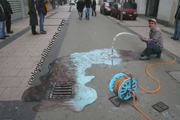 Amazing sidewalk chalk art